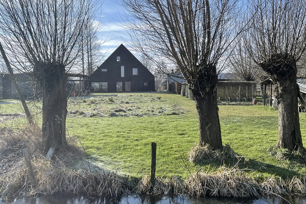 Black Barn House