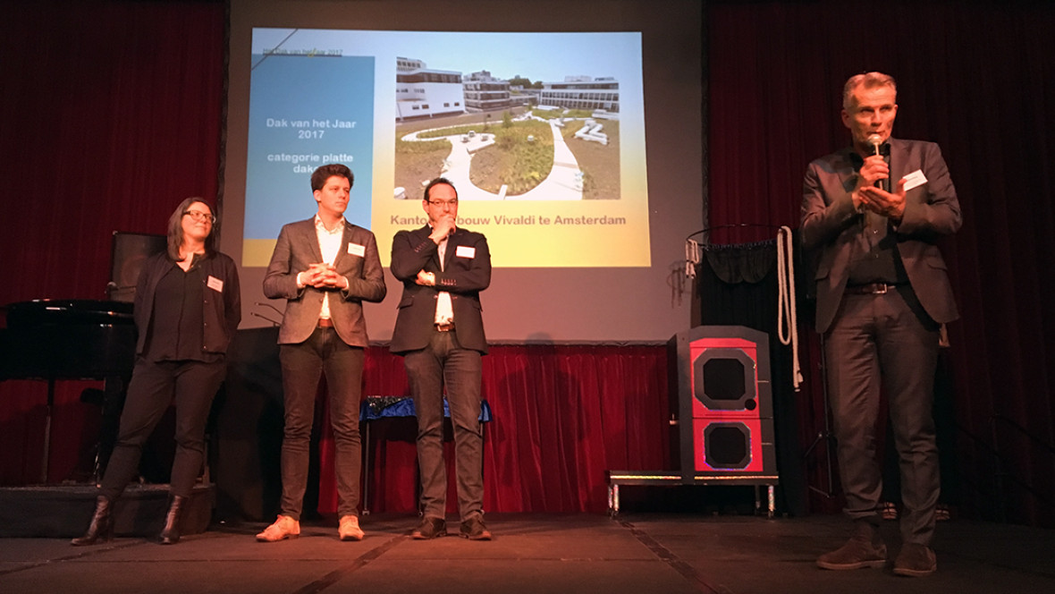 De Dakdokters and karres+brands wins DakAward 2017